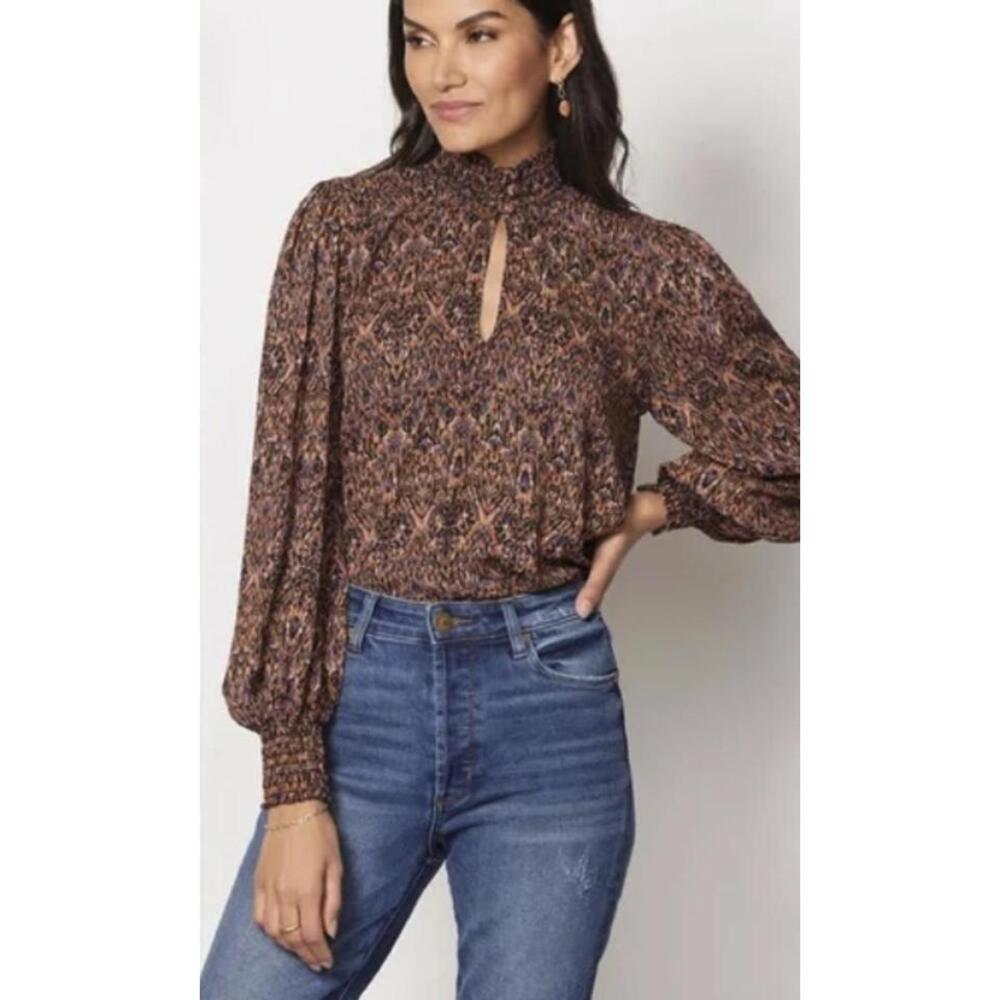 Evereve Black Hollis Smocked Abstract Keyhole Long Sleeve Blouse - Size - XS